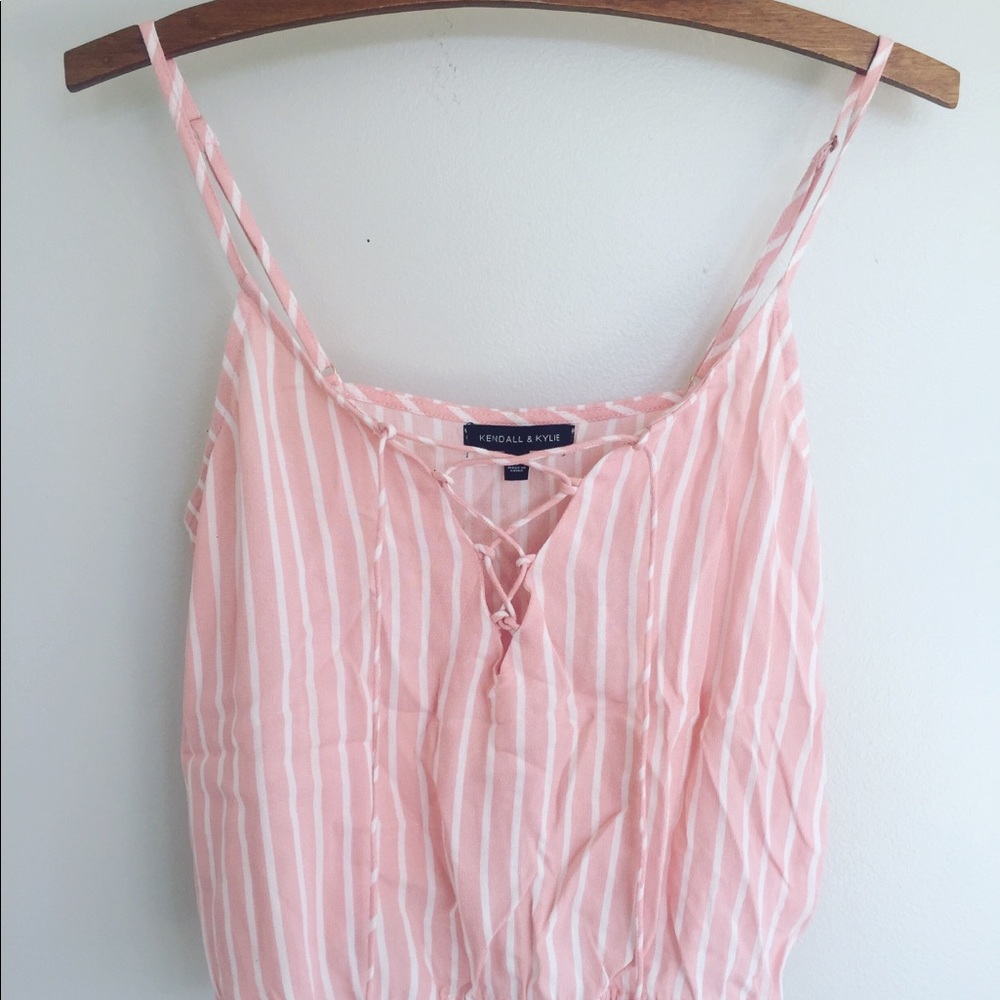 Kendall & Kylie crop top